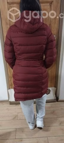 Hermoso abrigo de pluma original Everlast