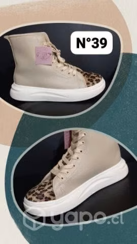 Zapatillas caña alta y baja, tacones, chalas