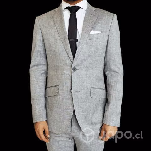 Traje formal marca alaniz, nuevo, color gris
