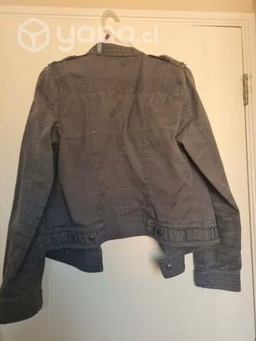 Aviadora gris , chaqueta de gamuza