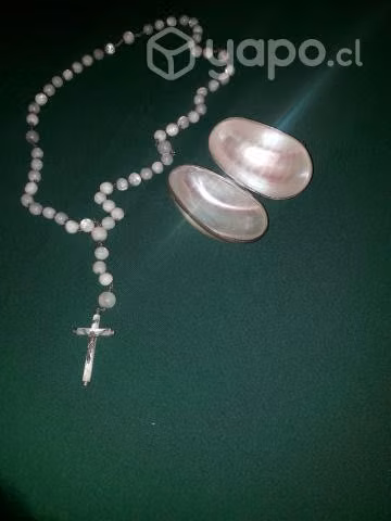 Rosario de nácar con estuche de nácar