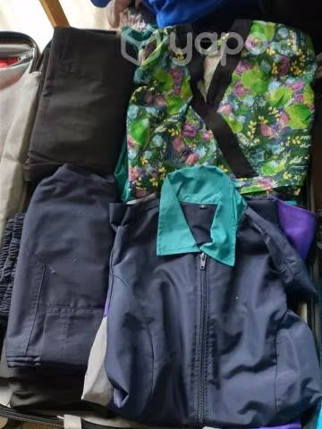 Uniformes clínicos Lote - Imagen 2