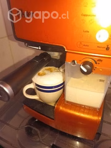 Cafetera Oster Prima latte usada funcionando