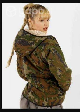 Casaca reversible marca One World, Nueva. - Imagen 2