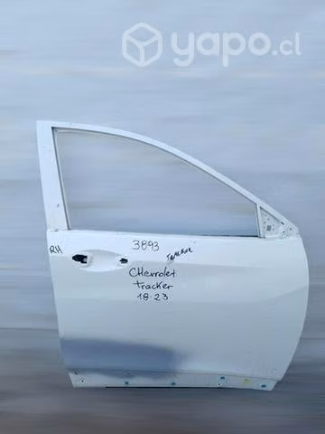 Puerta delantera Rh Chevrolet Tracker 2018 2023