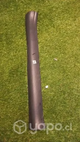 Moldura marco de puerta toyota yaris