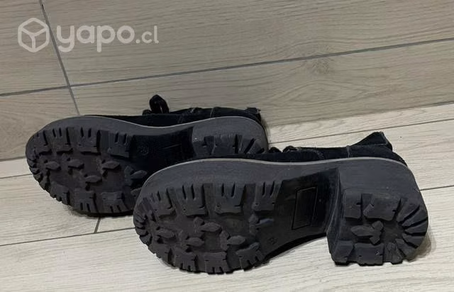Botines C/MORAN negro con cordones, poco uso - Imagen 2