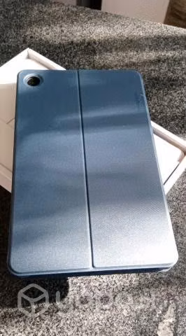 Tablet Lenovo M8 4th Gen + Folio Case
