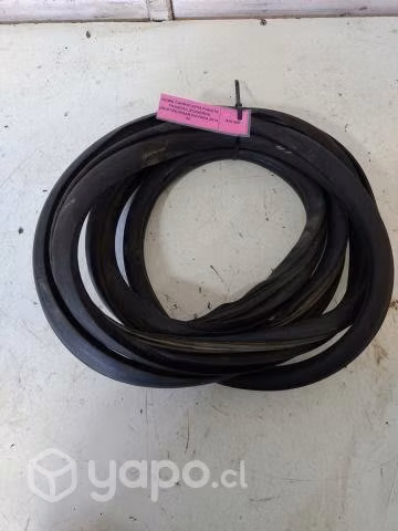 Goma Carroceria Pta tras (NNV135) Nissan Navara SE