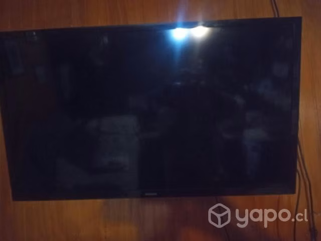 Smart TV 32 con soporte giratorio