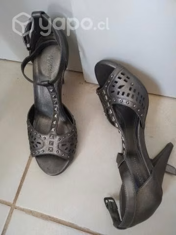 Zapatos de fiesta plateados 37
