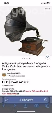 Vitrola con trompeta de bronce