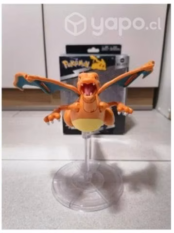 Pokemon Select. Charizard. Figura articulada.