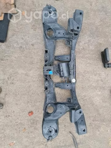 Yugo trasero Volvo V40 2016
