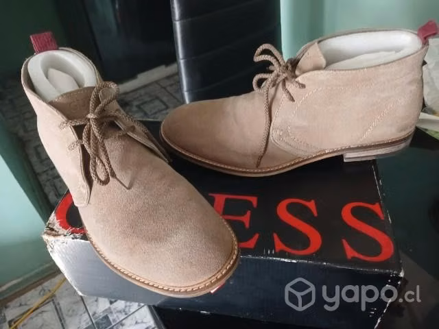 Botin guess talla 43 semi nuevo