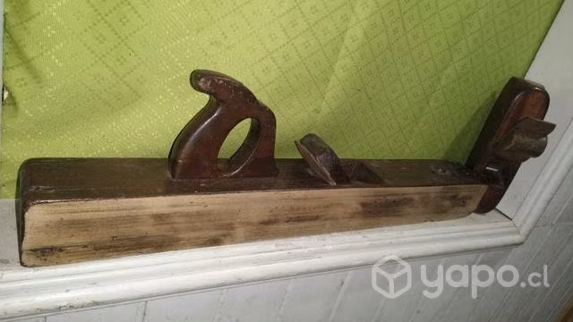 Antiguo gran cepillo carpintero vintage de madera