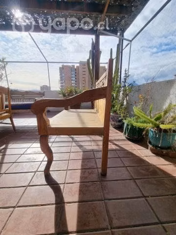 Sillón de madera tallada hindú