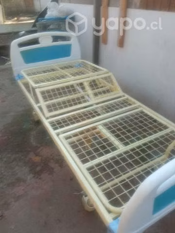 Cama clínica en buen estado - Imagen 4