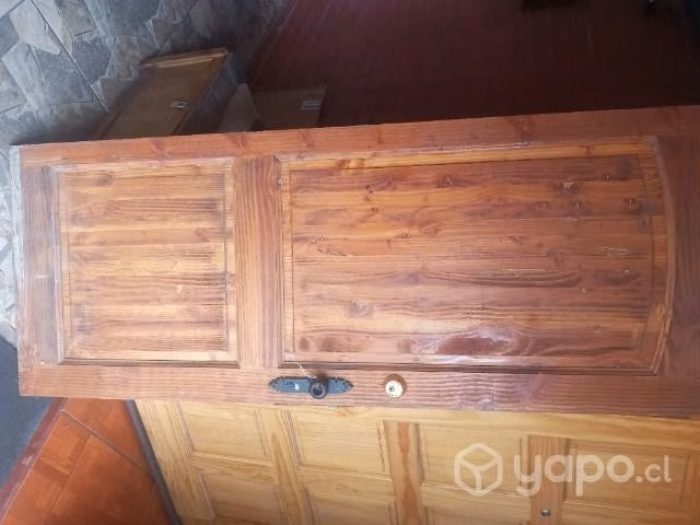Puerta de madera