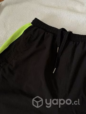 Short deportivo Skechers