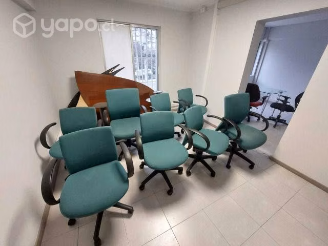 Mesa de reuniones y sillas - Imagen 4
