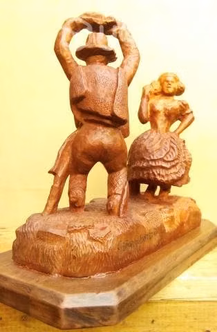 FABULOSA ESCULTURA DE MADERA - Única en su tipo
