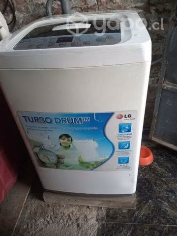 Lavadora impecable LG 6,5