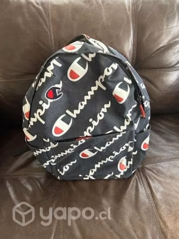 Excelente mochila champion