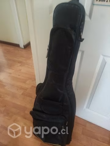 Guitarra eléctrica Ibanez Gio + amplificador