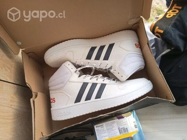 Zapatillas Adidas - Imagen 4