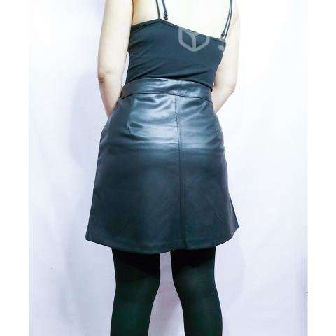 Falda cuerina M/L broches - Imagen 3