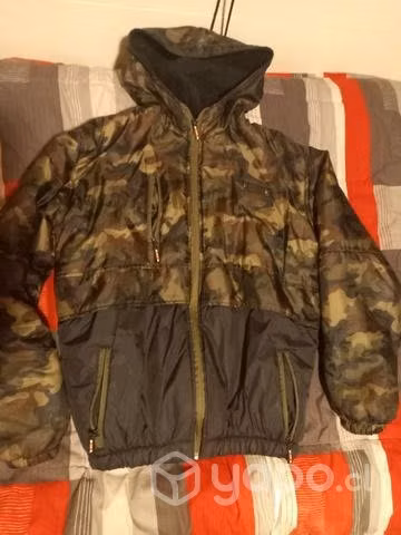 Chaqueta impermeable camo talla L