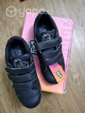 Zapatilla talla 36 marca Colloky
