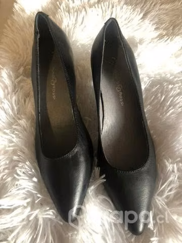 Lindos zapatos bruno rossi n35