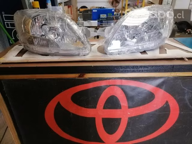 Ópticos Toyota yaris 2006 a 2013