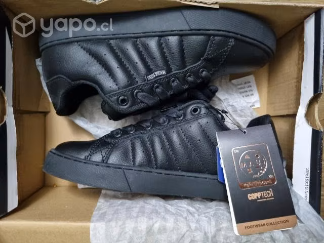 Zapatilla talla 35 Maui & Sons Nueva