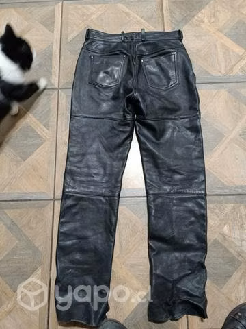 Pantalón de cuero talla 44 - Imagen 2