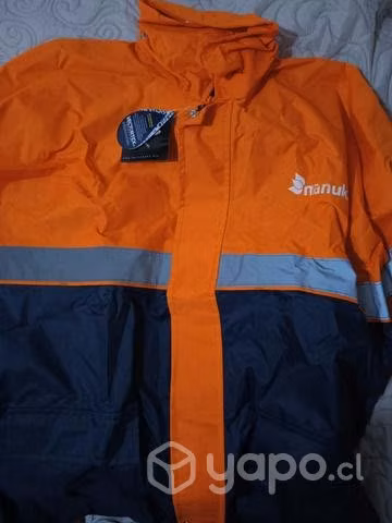 Traje impermeable