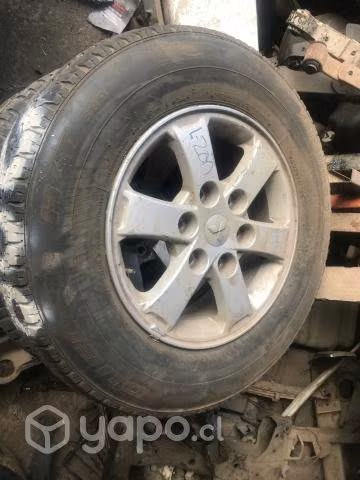 Llanta de aluminio neum 20580R16 Mitsubishi L200