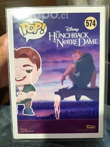 FUNKO POP QUASIMODO(holding Gargoyle)#574 - Imagen 2
