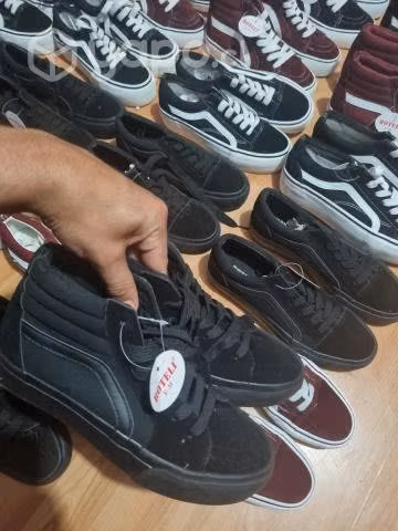 Lote por mayor Zapatillas