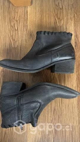 Botín cuero negro 40