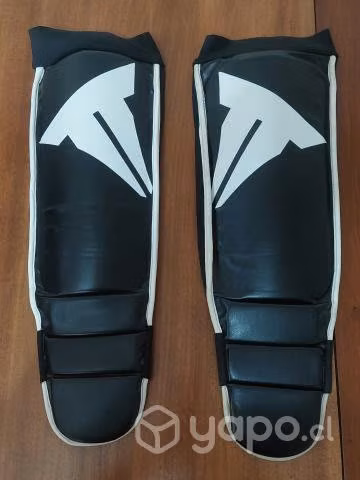 Canilleras Throwdown MMA Kickboxing