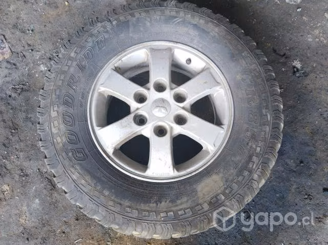 Llanta neumatico 24575R16 (310) mitsubishi L200
