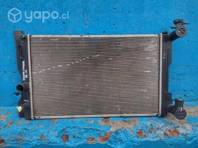 Radiador de agua Toyota Corolla 09-14
