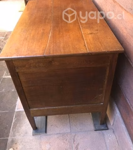 Escritorio de madera