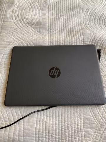 Notebook HP nuevo color gris oscuro - Imagen 2