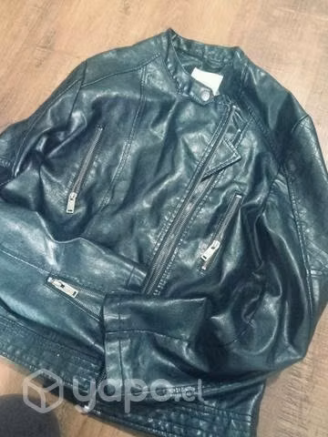 Chaqueta eco cuero.marca pepe jeans talla L