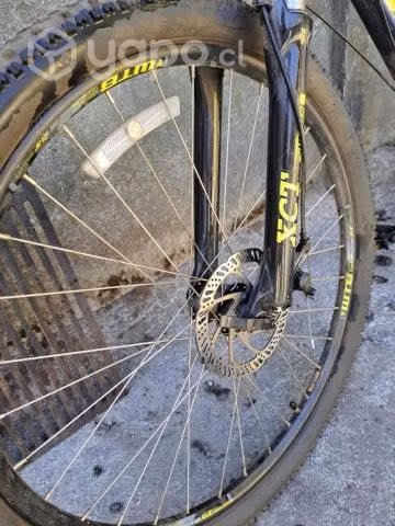 Bicicleta giant outpost comp 27,5