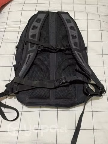 Mochila columbia impecable - Imagen 2